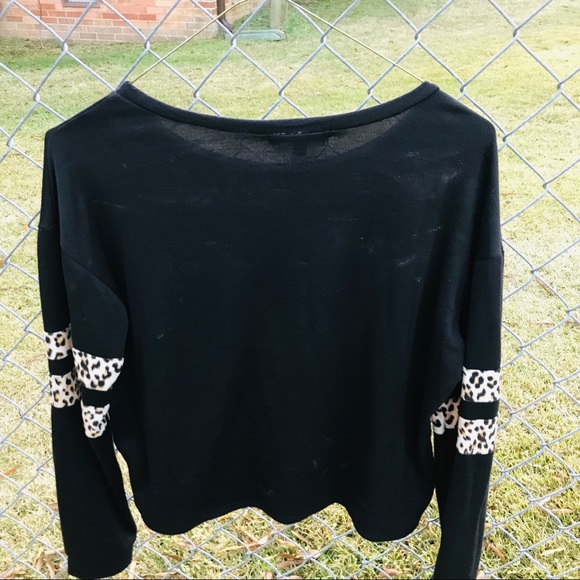 Black longsleeve - Picture 2 of 4